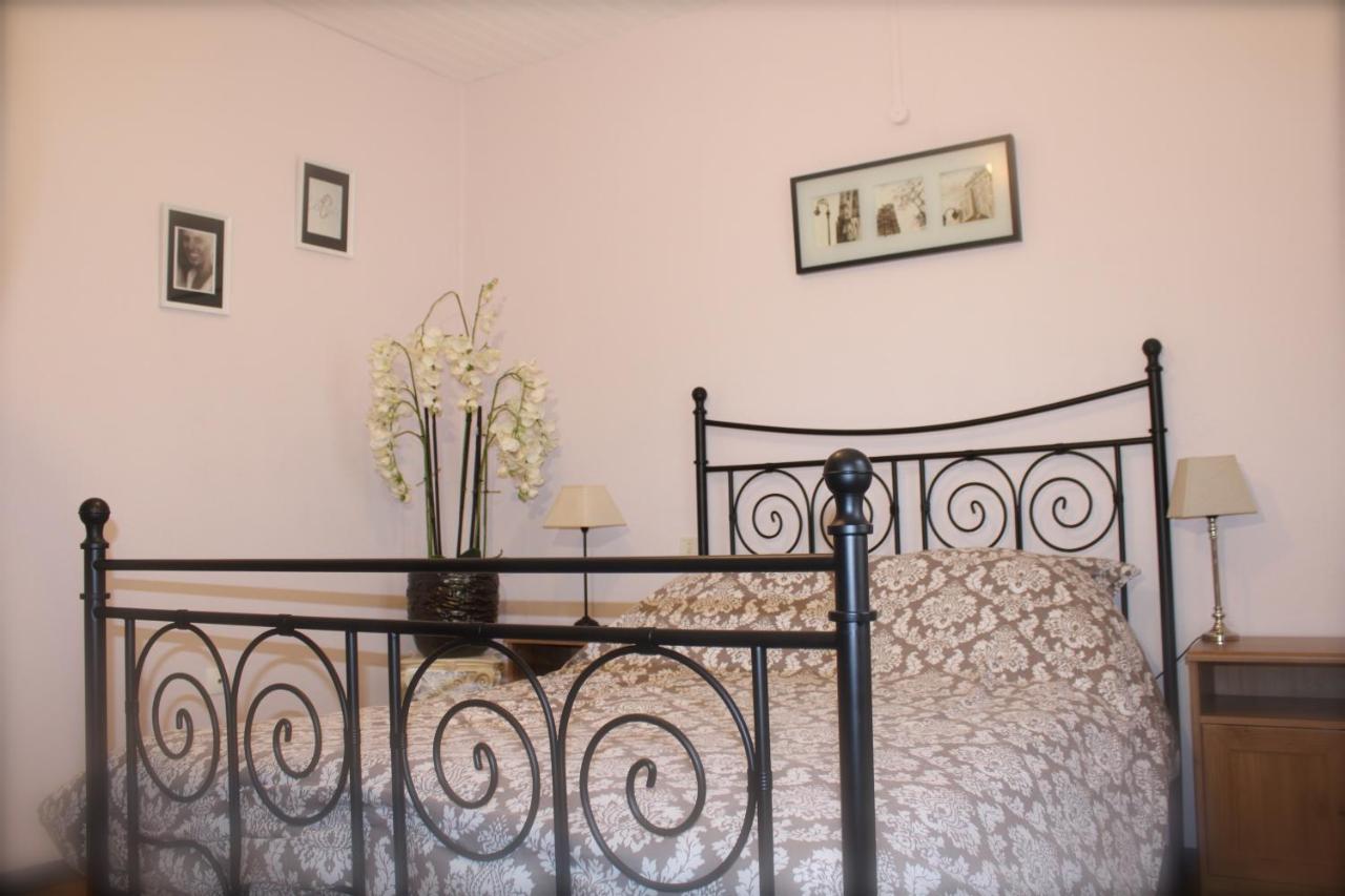 Bed and Breakfast Le Chat Botte - Vankantiehuis In Languedoc-Roussillion Routier Zewnętrze zdjęcie