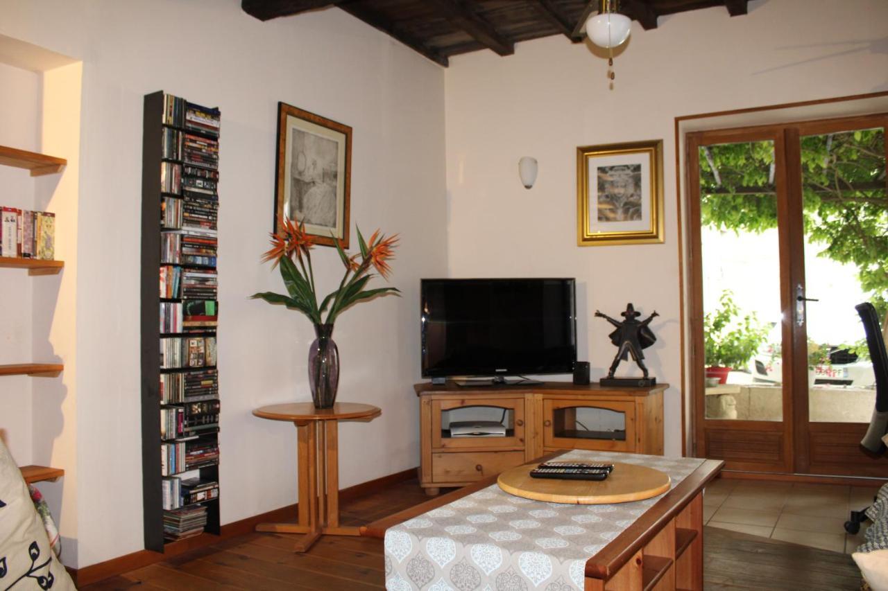 Bed and Breakfast Le Chat Botte - Vankantiehuis In Languedoc-Roussillion Routier Zewnętrze zdjęcie