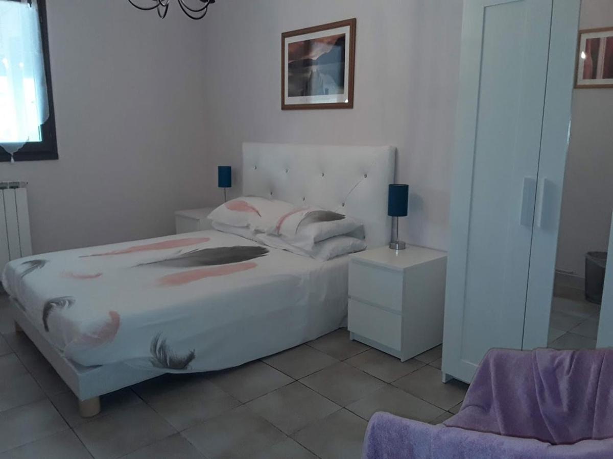 Bed and Breakfast Le Chat Botte - Vankantiehuis In Languedoc-Roussillion Routier Zewnętrze zdjęcie